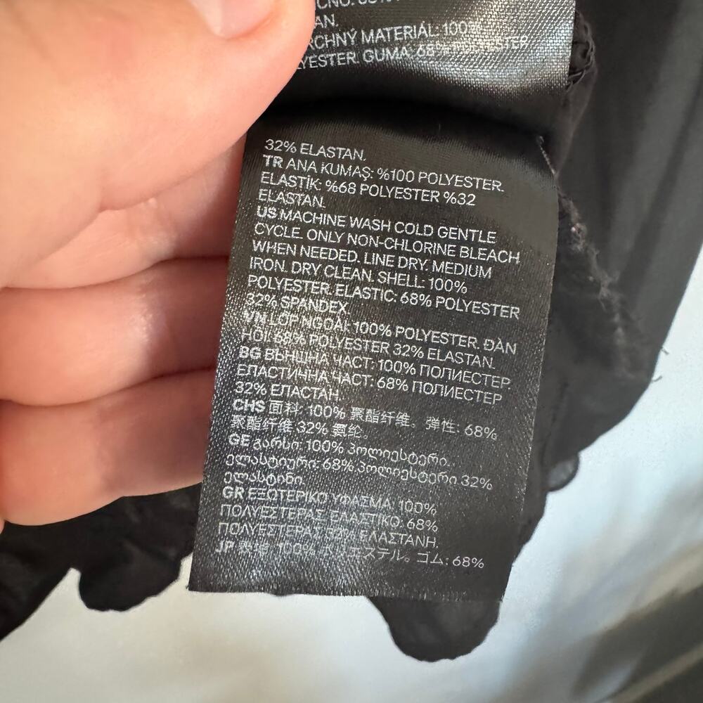 H&M Divided Solid Black Seersucker Crop Top Size XS Semi Sheer Puff Sleeve - Picture 6 of 7